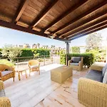 Sirena Villa